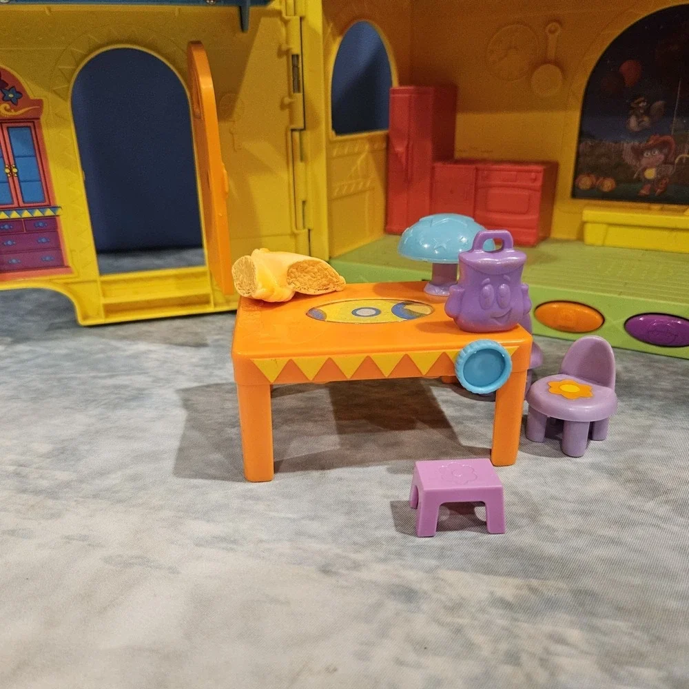 Dora‎ The Explorer Window Surprise House Playset Mattel 2009 Diego Furniture